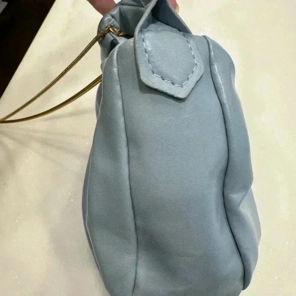 Ukpia small blue handbag with chain for cross body option - Picture 4 of 13